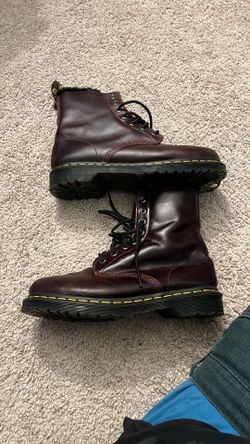 Cheap Used Dr Martens Women’s 9