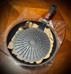 Walah! 11” Non Stick Double Layer Frying Pan