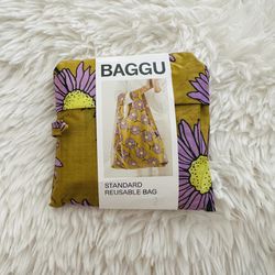 BAGGU 