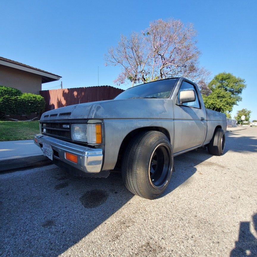 nissan hardbody 15x10