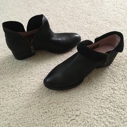 Women’s Seychelles Black 6 1/2