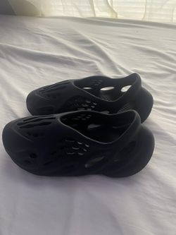 Foam Runners Size 9.5