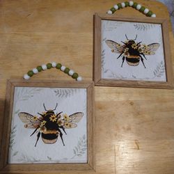 Bee Decoration 
