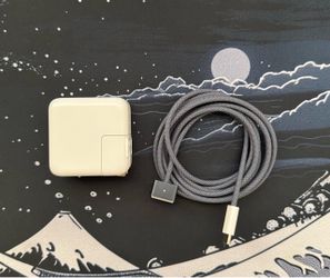 Apple 30W USB-C Power Adapter & Cable