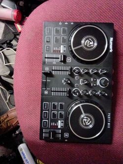 Numark , party mix
