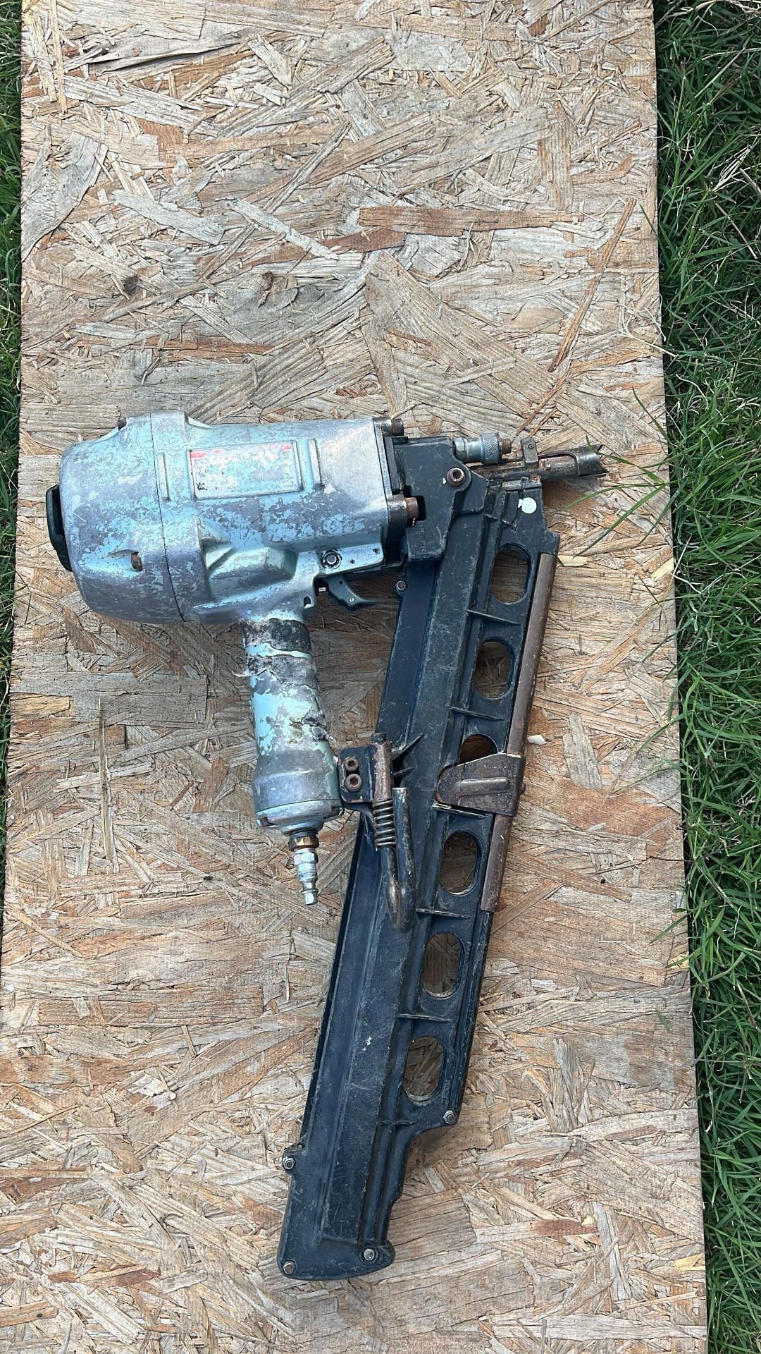 Hitachi nail gun