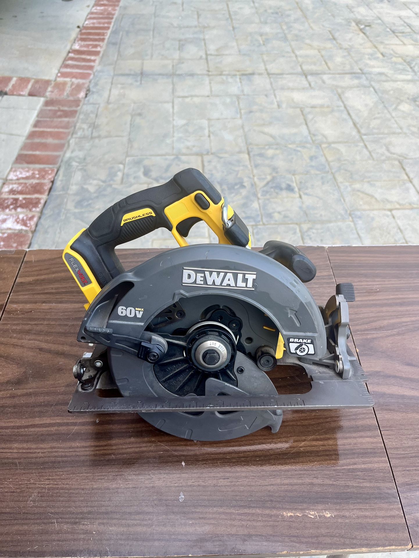 DeWalt 60v Flex Volt 7-1/4” Circular Saw