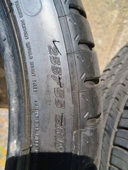 2 Michelin p255/35/19pilot sport Plus all season tires