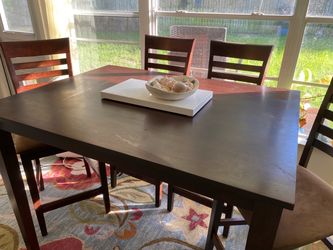 HIGH TOP PUB TABLE