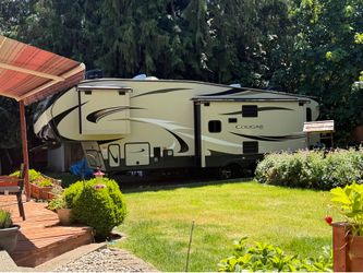 2019 cougar half ton 5th wheel # 30RLS