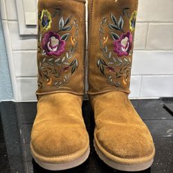 Ugg Classic Short Floral Embroidered Boots
