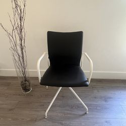 Office Chair / Brand New/ Brand Actiu