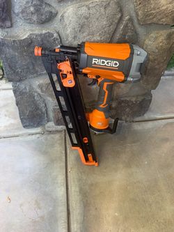 RIDGID Pneumatic 21-Degree 3-1/2 in. Round Head Framing Nailer