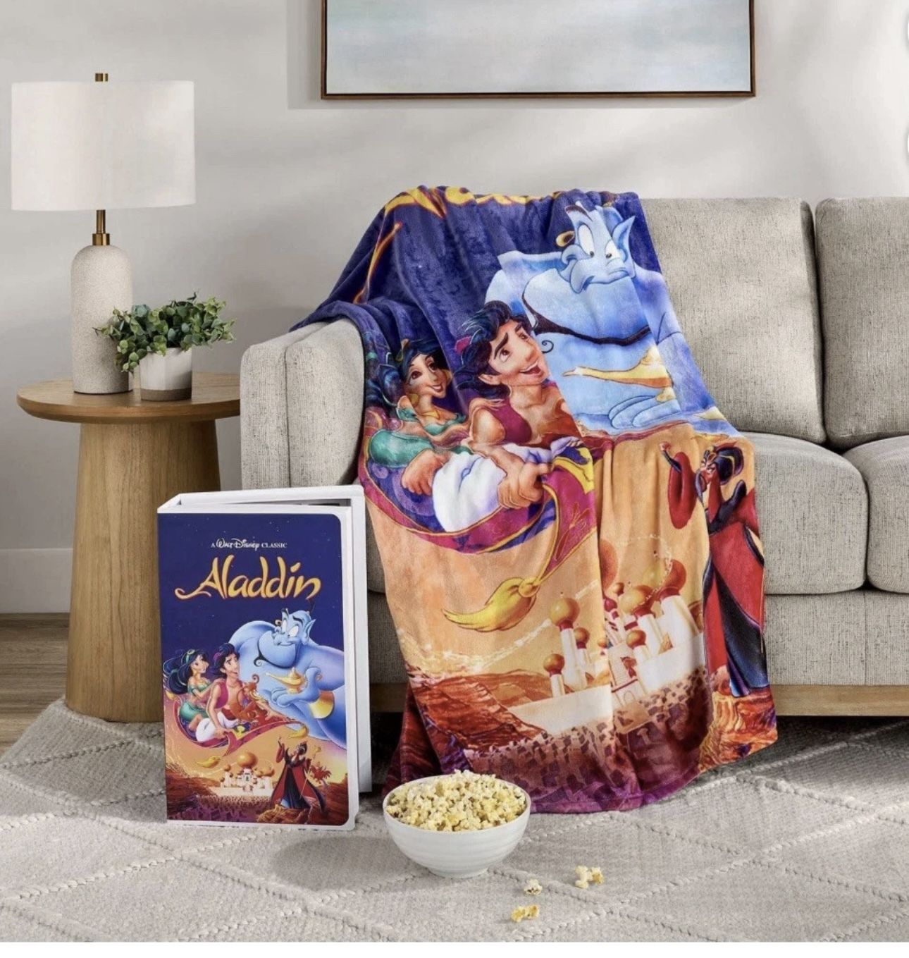DISNEY RETRO 50x70 THROW BLANKET IN VHS BOX Aladdin