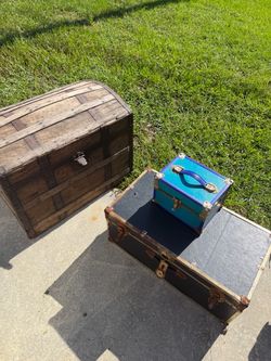Lot of 3 Vintage Storage Trunks. Chest