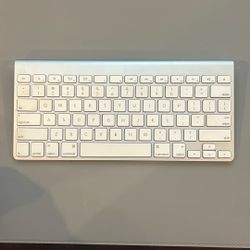 Apple Wireless Keyboard A1314 