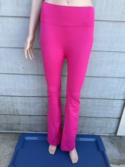 Women’s high rise flare leggings size medium