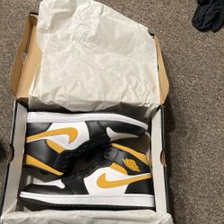 Air Jordans 1mid