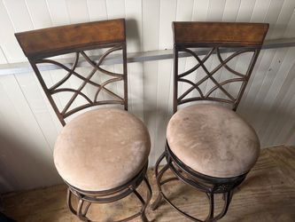 Swivel Bar Stools