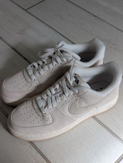LIKENEW Nike Air Force 1 '07 SE Size 10