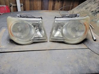 Headlights For Chrysler Aspen 2007-2009