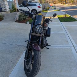 Excellent Condition 2022 Honda Rebel 1100 DCT - 2800 Miles