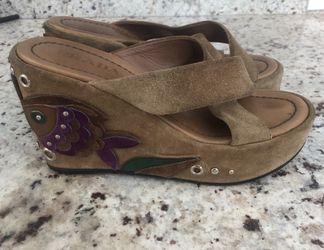 Like new Prada high heels size 35