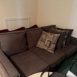 Loveseat (GREAT CONDITION) 