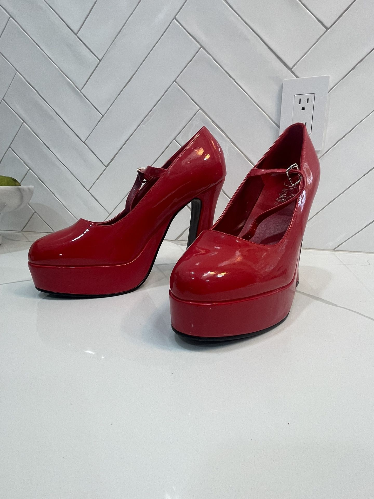 High Heel Women’s Shoes. 