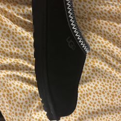 Black Uggs