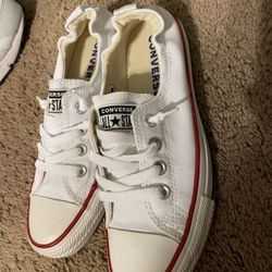 Womens Converse Size 7 Brand New 