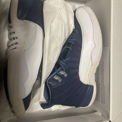 AIR JORDAN 12 RETRO SIZE 10.5