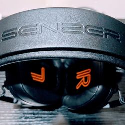 NEW NEVER USED SENZER SG500 Surround Sound Pro Gaming Headset 
