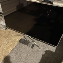 Samsung TV 57”  $200
