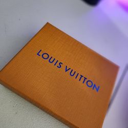 Louis Vuitton KEYCHAIN. New 
