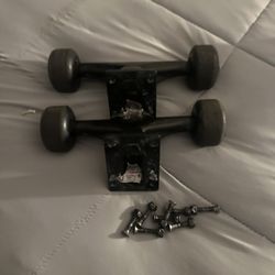 Skateboard Trucks 
