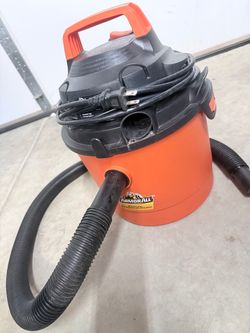 ARMOR ALL 2.5 2.5 Gal 2 Peak HP WET/DRY Vacuum