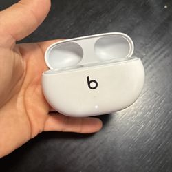 Beats Studio Buds Charging Case – White
