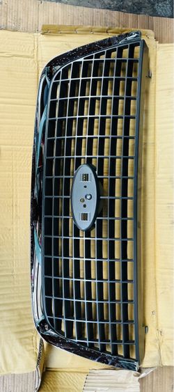 Grille for Ford Expedition 2003–2006