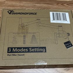 Wall-mounted pot filler faucet