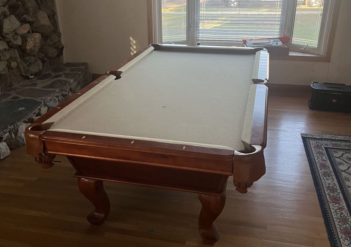 Pool Table 7ft ( Free Delivery & Set Up ) 