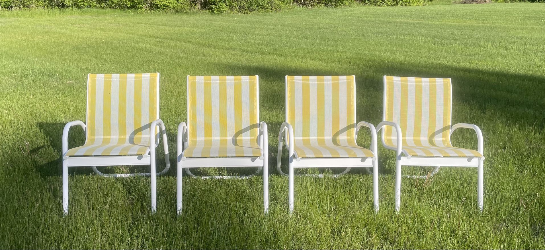4 Outdoor Patio Chairs – Yellow/White Striped