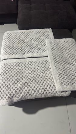 Bathroom rugs