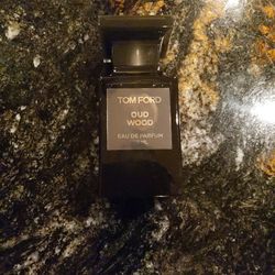 Tom Ford - Oud Wood (Authentic)
