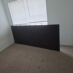 Table / Kitchen table/ Dining table / Mesa