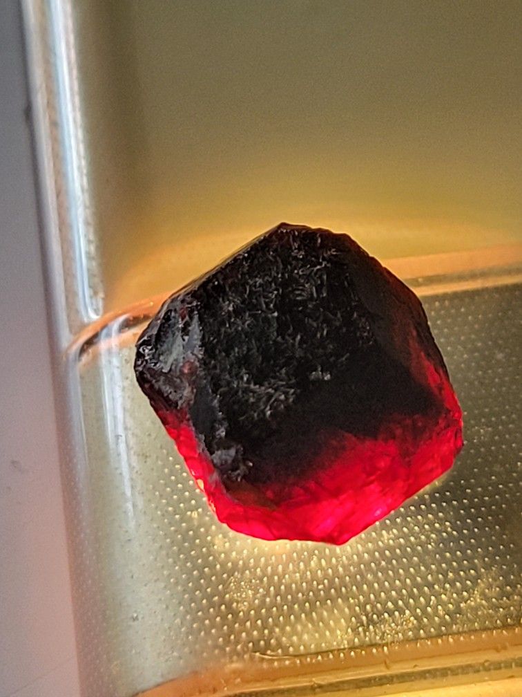 33ctw Alaskan Garnet Rough Untreated Gemstone 