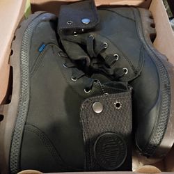 PALLADIUM BAGGY LEATHER GUSSET MEN'S  BOOTS  SIZE 10 BLACK/ DARK GUM