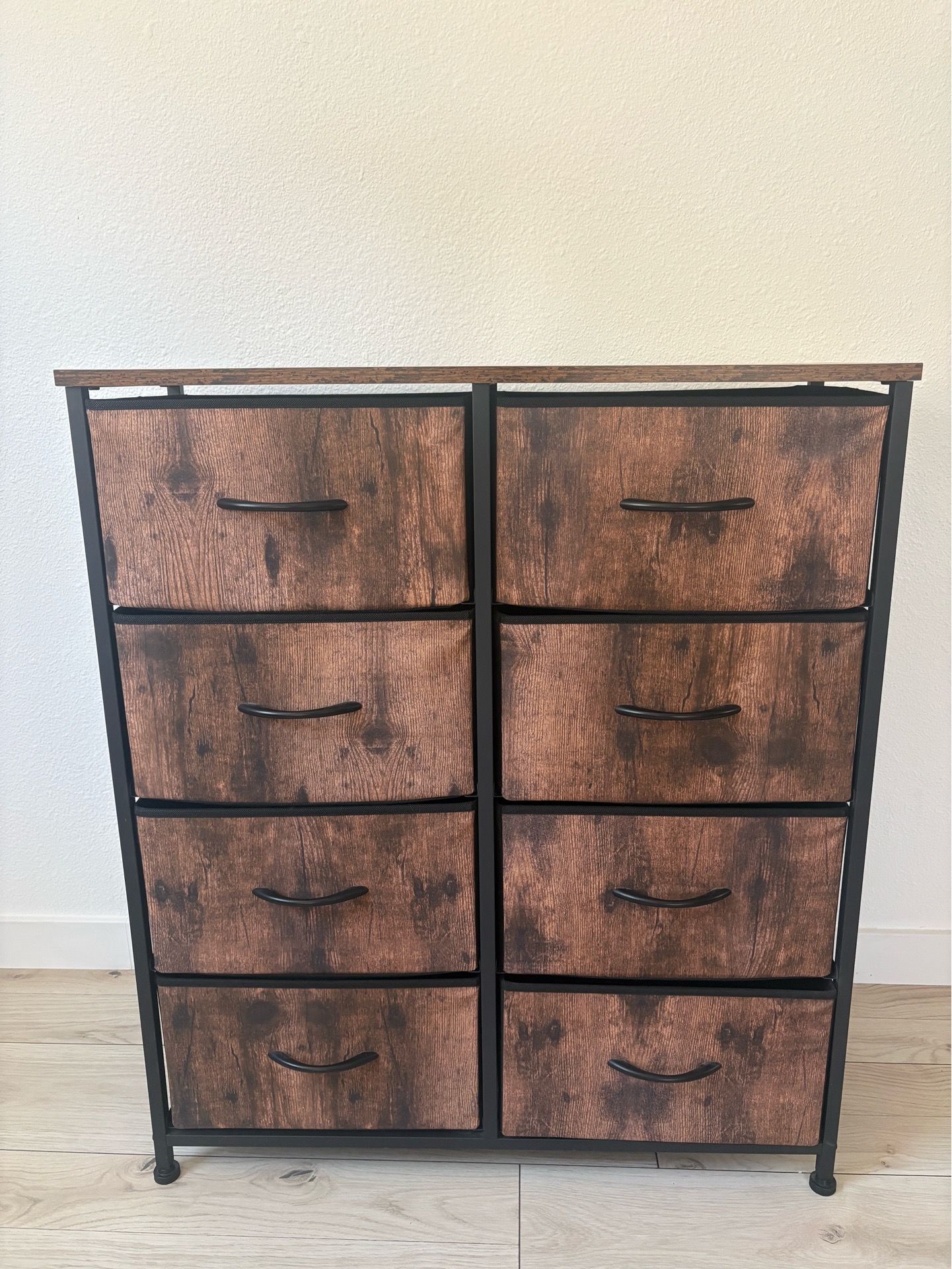 Dresser with 8 Fabric Drawers