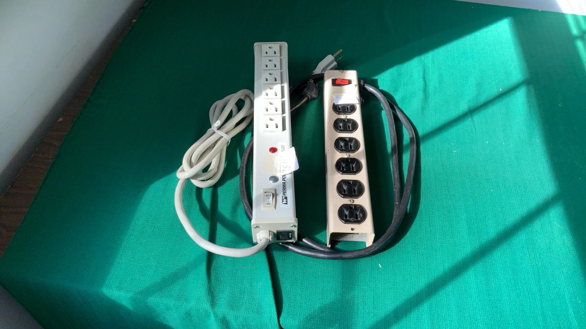 2 Power Strips