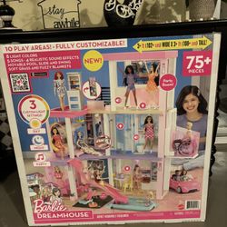 Barbie dollhouse 